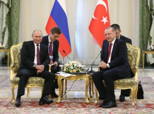 Cumhurbaşkanı Erdoğan ve Rus Lideri Putin Tahranda Buluştu