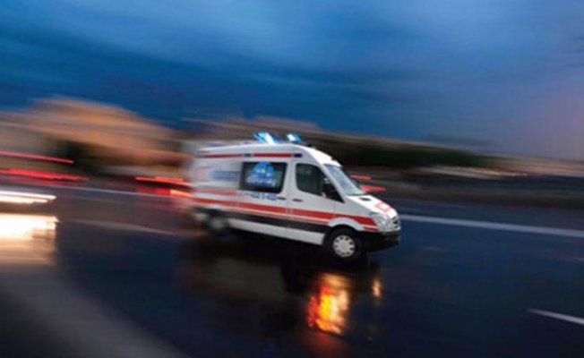 Mersin'de Trafik Kazası! 12 Kişi Yaralandı!