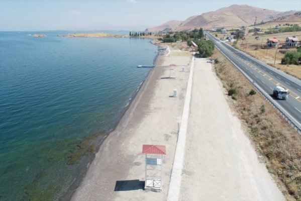 Van'da Göz Kamaştıran Halka Açık Plaj Açılıyor!