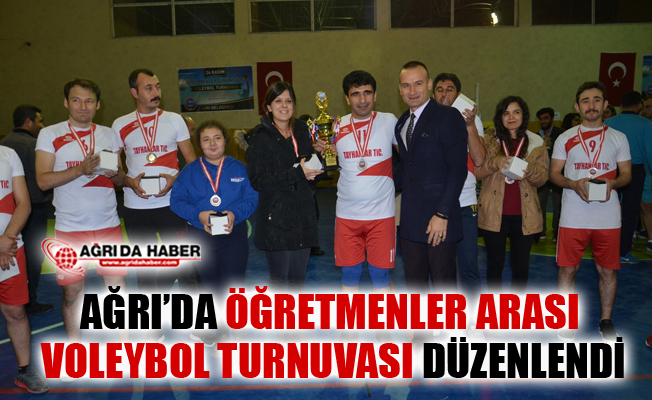 Ağrı Belediyesi tarafından öğretmenler arası voleybol turnuvası düzenlendi