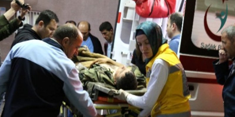 Hakkari'de Yıldırım Düştü! 6 Asker Yaralı!