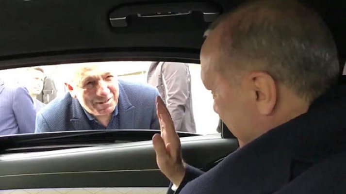 Vatandaşla Sohbet Eden Erdoğan "Ensarız Biz" Vatandaşla Sohbet Eden Erdoğan "Ensarız Biz"