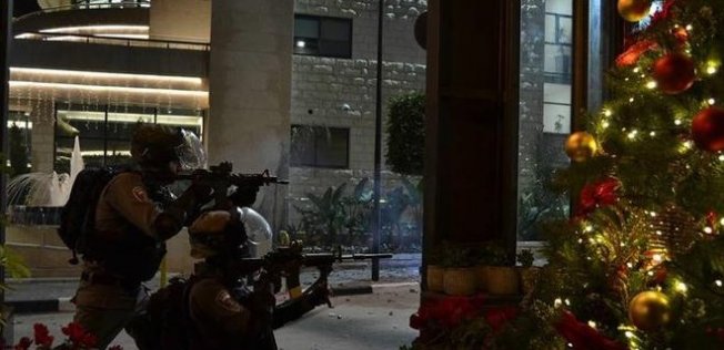 İsrail Askerleri Ramallah'a Baskın düzenledi İsrail Askerleri Ramallah'a Baskın düzenledi