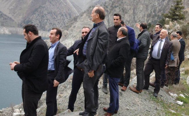 Su Azalınca Görüldü! Duyan Oraya Koştu!