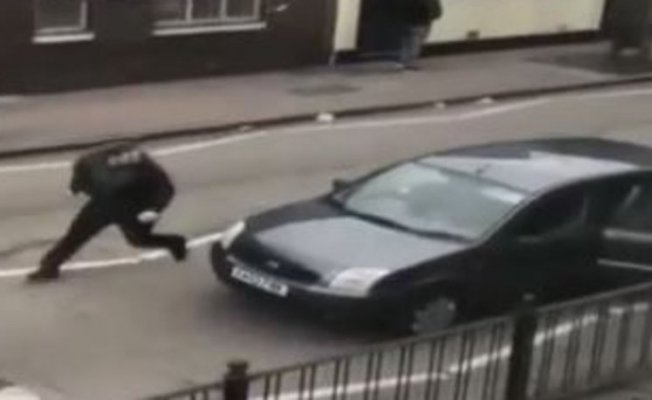 Müslümanlara Bir Saldırı Daha! Londra'da Müslümanlara Saldırdılar!