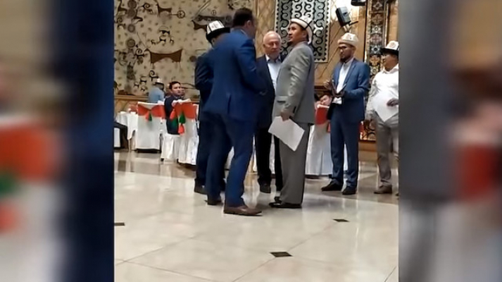 Büyükelçi : 'Teröristle aynı masaya oturmam' Büyükelçi : 'Teröristle aynı masaya oturmam'