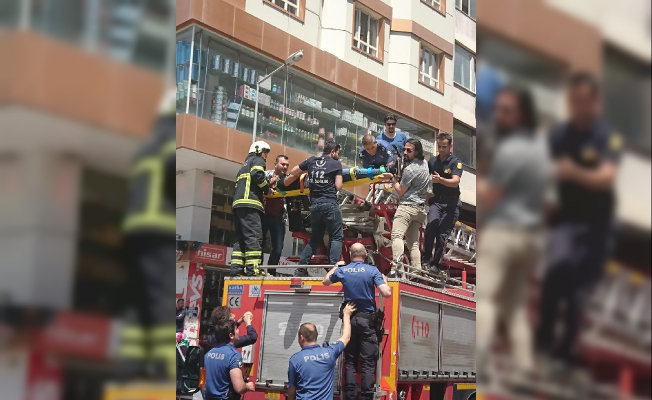 İntihar girişimini Polis Memuru Son Anda Engelledi