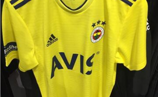 Merakla Beklenen Fenerbahçe Yeni Sezon Formaları