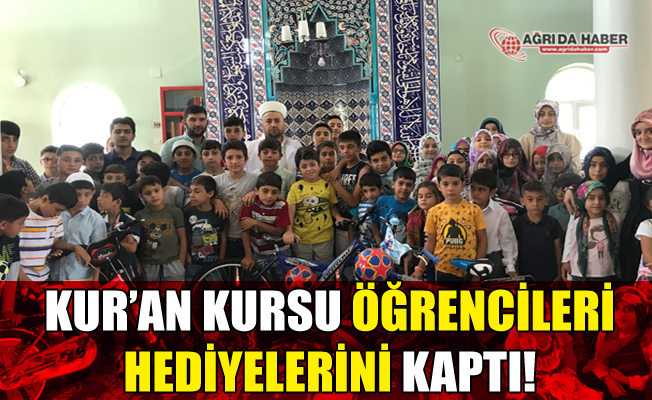 Ağrılı Kur'an Kursu Öğrencileri Hediyelerini Kaptı!