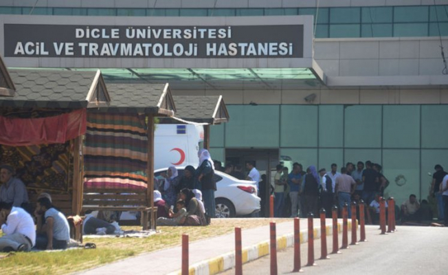 Zırhlı araç devrildi: 6 polis yaralı