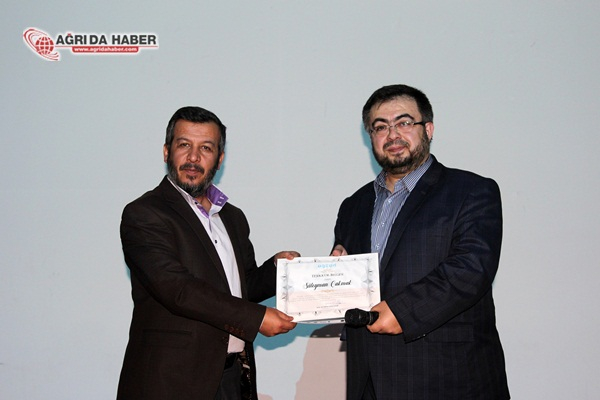 AİÇÜ’de “Aile ve Sosyal Medya’da Mahremiyet” Konferansı Düzenlendi