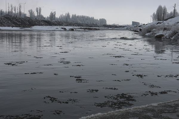 Ağrı Murat Nehri Soğuktan Dondu!