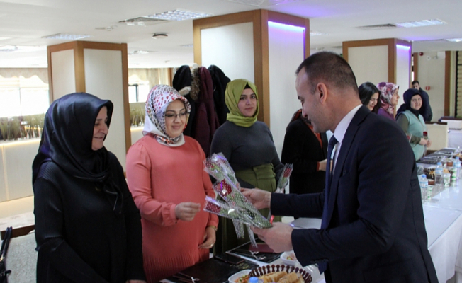 Ağrı Milli Eğitim Müdürü Mehmet Faruk Tekin, Kadınlar Günü'nü Kutladı