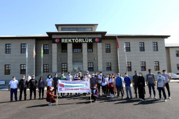 AİÇÜ'de 15 Temmuz Kapsamında Dağ Tırmanışı