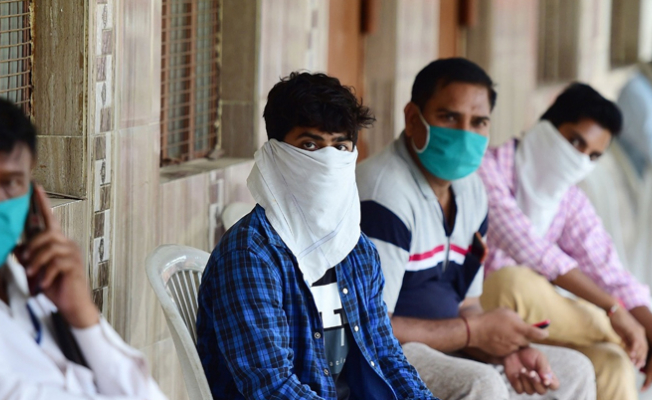 Hindistan'da Koronavirüs ölümlerinde Dehşet Artış