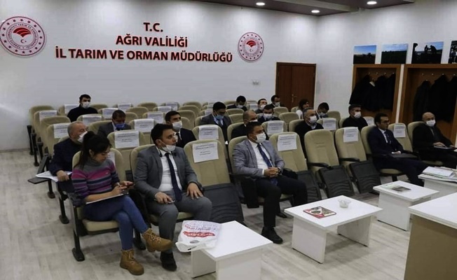 Ağrı Tarım ve Orman Müdürü Engin 2020 Yıl Sonu Değerlendirme Toplantısı Yaptı