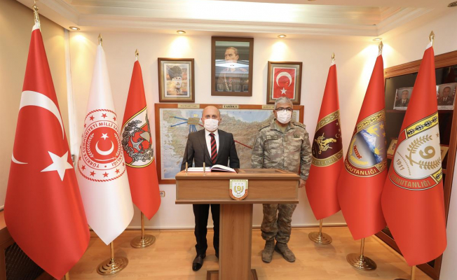 Vali Varol'dan 1'inci Mekanize Piyade Tugay Komutanlığına Ziyaret