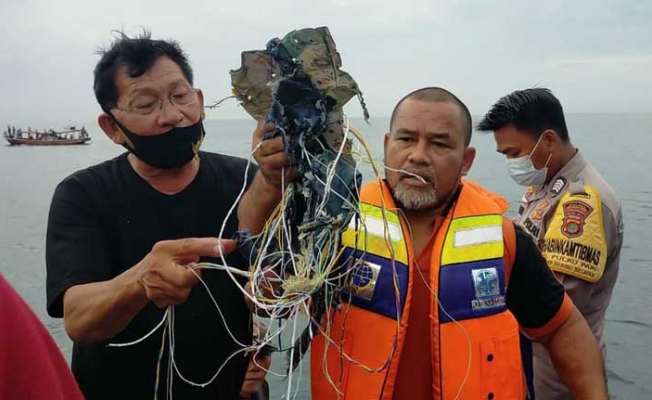 Endonezya'da Haber Alınamayan Uçak Bulundu!