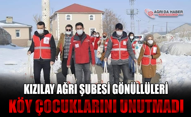 Türk Kızılay’ın Gönüllü Gençleri Ağrı'da Köy Çocuklarını Unutmadı
