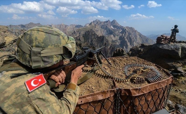 PKK'dan Kaçan 5 Terörist Daha Teslim Oldu