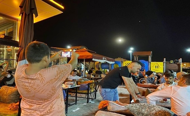 Ağrı'da dolunay görenleri heyecanlandırdı