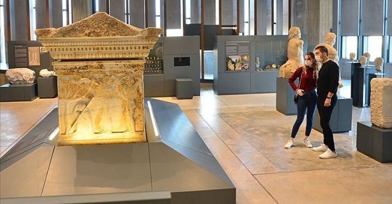 Kültür ve Turizm Bakanlığı: "Müzeler 18 Yaş Altına Ücretsiz"