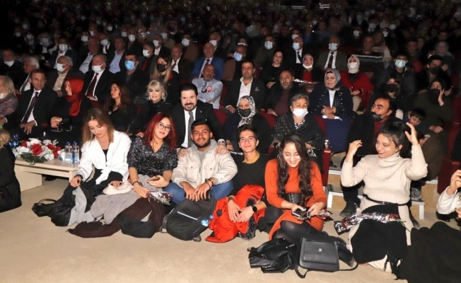 Ağrı'da 24 Kasım Öğretmenler Günü Konserle Kutlandı