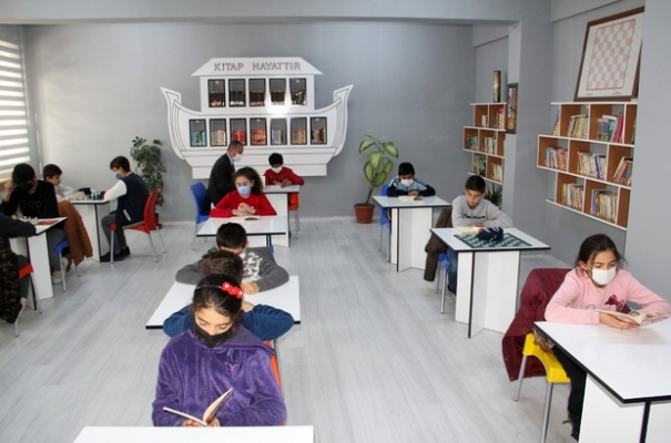 Ağrı'da 554 okula kütüphane kurarak ülke genelinde birinci oldu