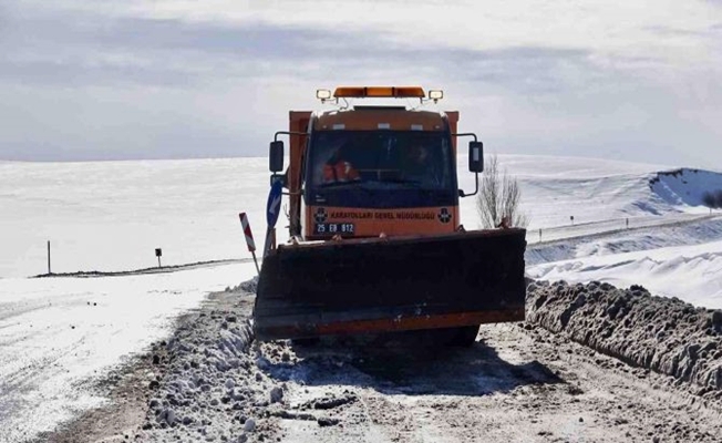 Ağrı'da 207 köy yolu ulaşıma kapandı