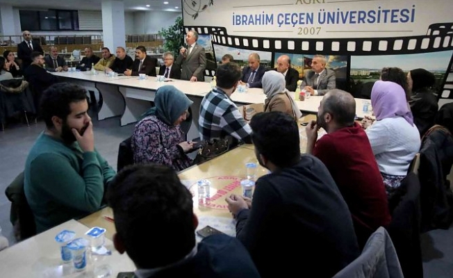 AİÇÜ Rektörü, öğrenci kulüp temsilcileri ile bir araya geldi