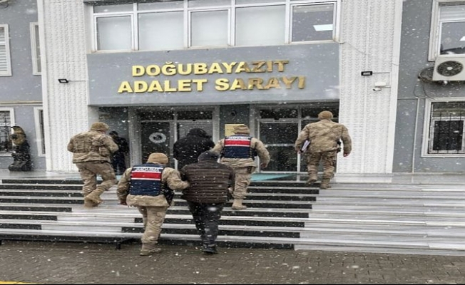 Ağrı'da 67 düzensiz göçmen yakalandı Ağrı'da 67 düzensiz göçmen yakalandı