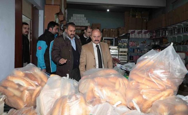 Ağrı'da yardımlar hız kesmeden sürüyor Ağrı'da yardımlar hız kesmeden sürüyor