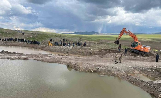 Ağrı’da gölete giren çocuk boğularak öldü