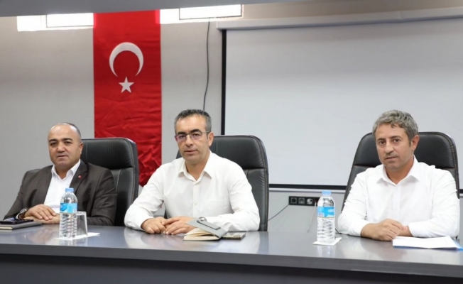 Ağrı Gençlik ve Spor İl Müdürlüğü, yeni sezon öncesi antrenörleri ile toplantı yaptı