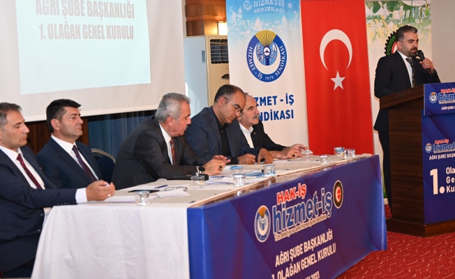 Hizmet-İş Sendikası Ağrı Şube başkanı Emrah Aslan güven tazeledi