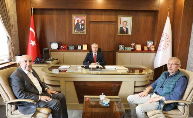 MHP Ağrı İl Başkanlığından Milli Eğitim Müdürüne ziyaret