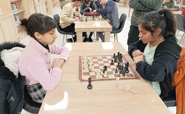 Ağrı’da pansiyonlu okullar satranç turnuvası heyecanı