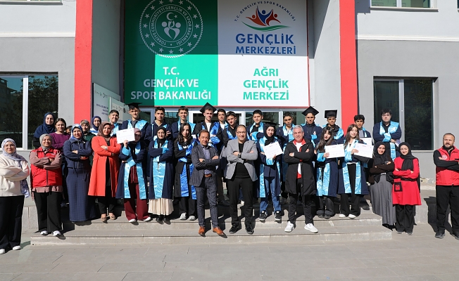 Ağrı Deneyap Teknoloji Atölyesi İlk Mezunlarını Verdi