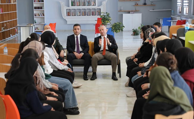 Ağrı’da 12'inci Sınıf Öğrencilerine Üniversite Sınavına Hazırlık Kampı Devam Ediyor