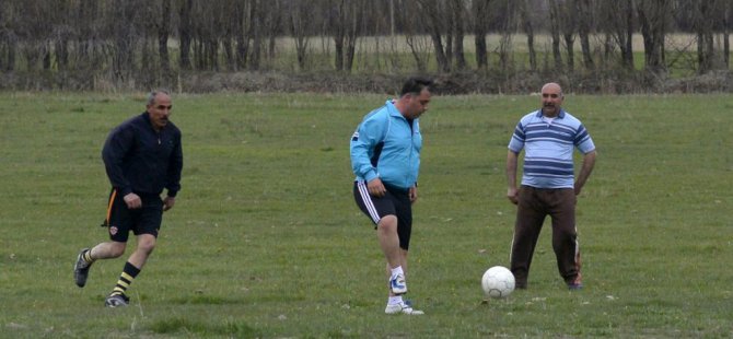 Kaymakam Eryılmaz, mahalleliyle maç yaptı