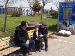 'ANNEMİ İSTİYORUM'