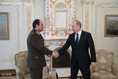 Putin'den Sisi'ye Cumhurbaşkanlığı Desteği Putin'den Sisi'ye Cumhurbaşkanlığı Desteği
