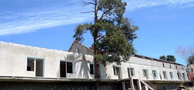 Sarıkamış'ta otel yıkımı