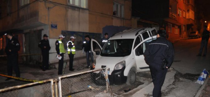 Kaza yapınca aracı bırakıp kaçtılar