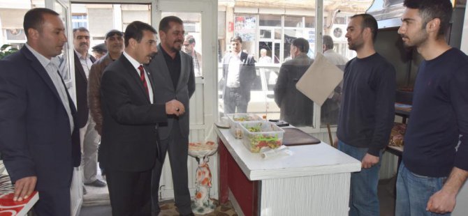 Milliyetçi Hareket Partisi (MHP) Bitlis milletvekili adayı Metin Taşdemir, Ahlat ilçesinde esnafları ziyaret etti.