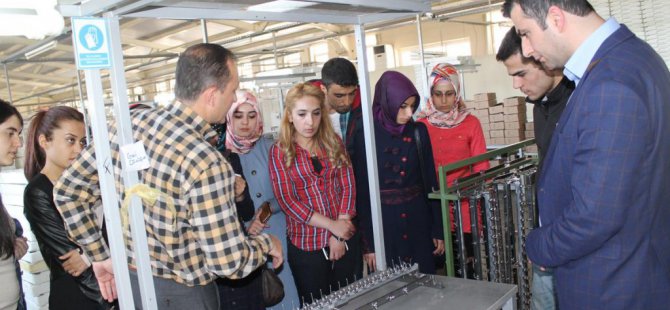 BEÜ öğrencileri optik fabrikasını ziyaret etti