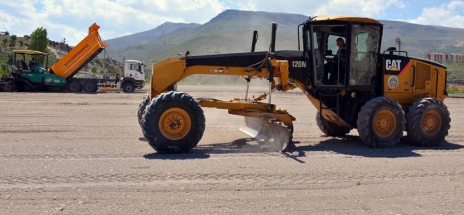 Yeni Malatyaspor'un, antrenman sahalarında iyileştirme çalışmaları