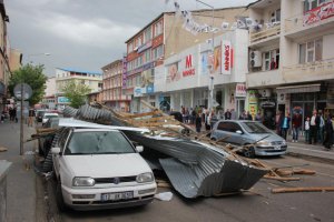 Bingöl'de şiddetli rüzgar