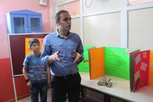 Karlıova'da TUBİTAK Bilim Fuarı açıldı