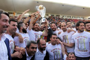 Yeni Malatyaspor şampiyonluk kupasını aldı